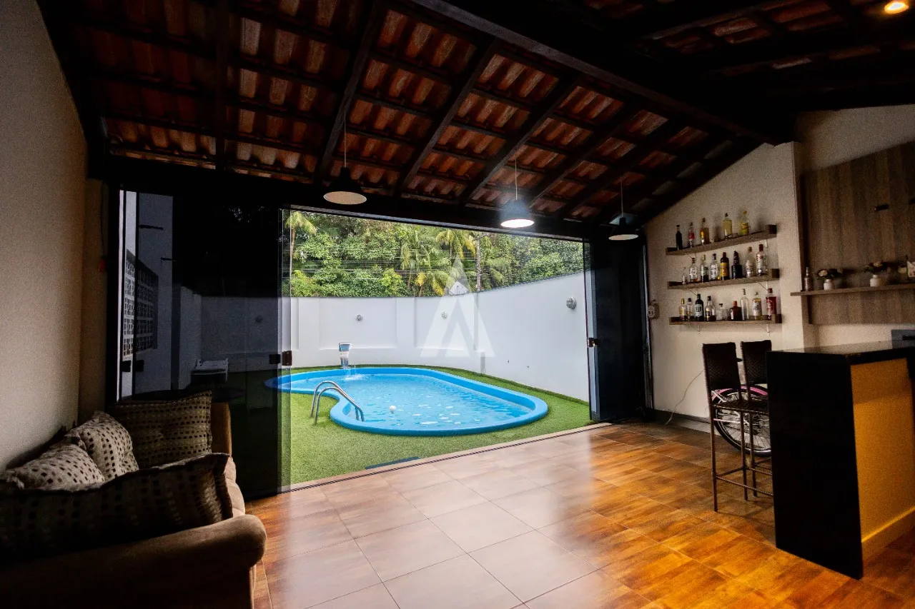 Sobrado com 3 quartos à venda no bairro Floresta em Joinville-SC por R$929.000,00. - foto 1