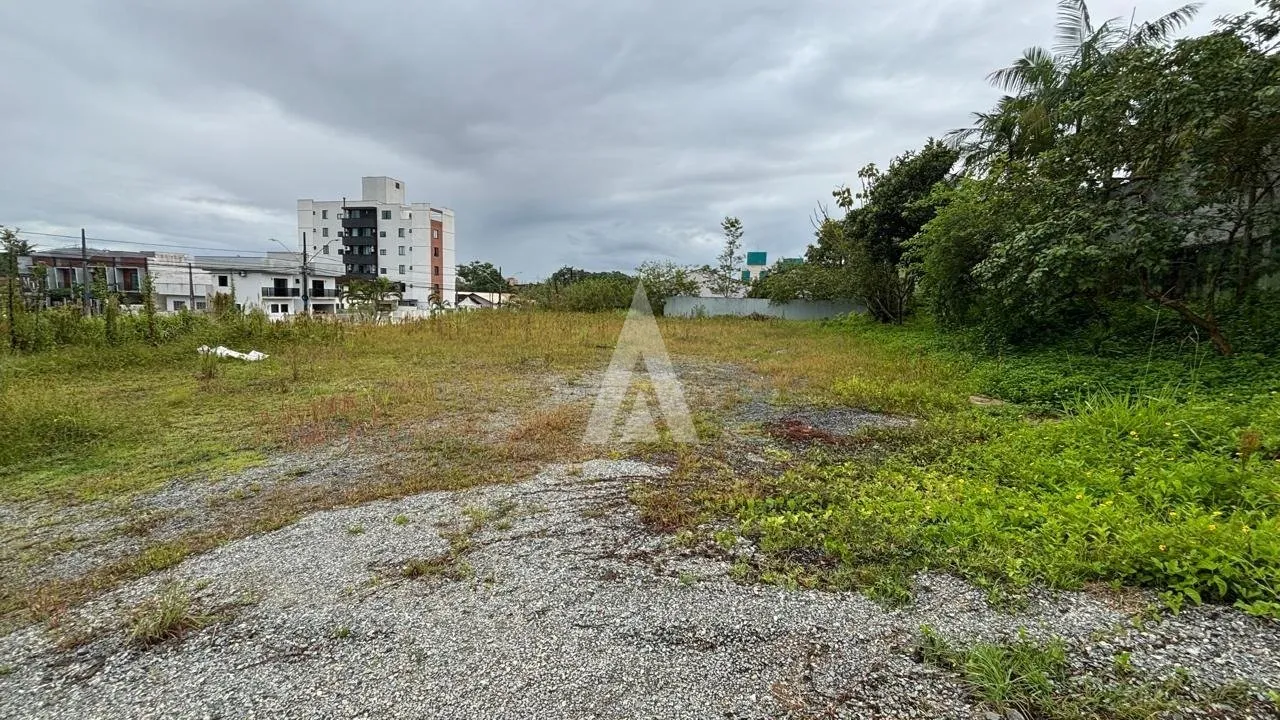 Terreno à venda no bairro Floresta em Joinville, por R$ 1.450.000.00. — foto 2