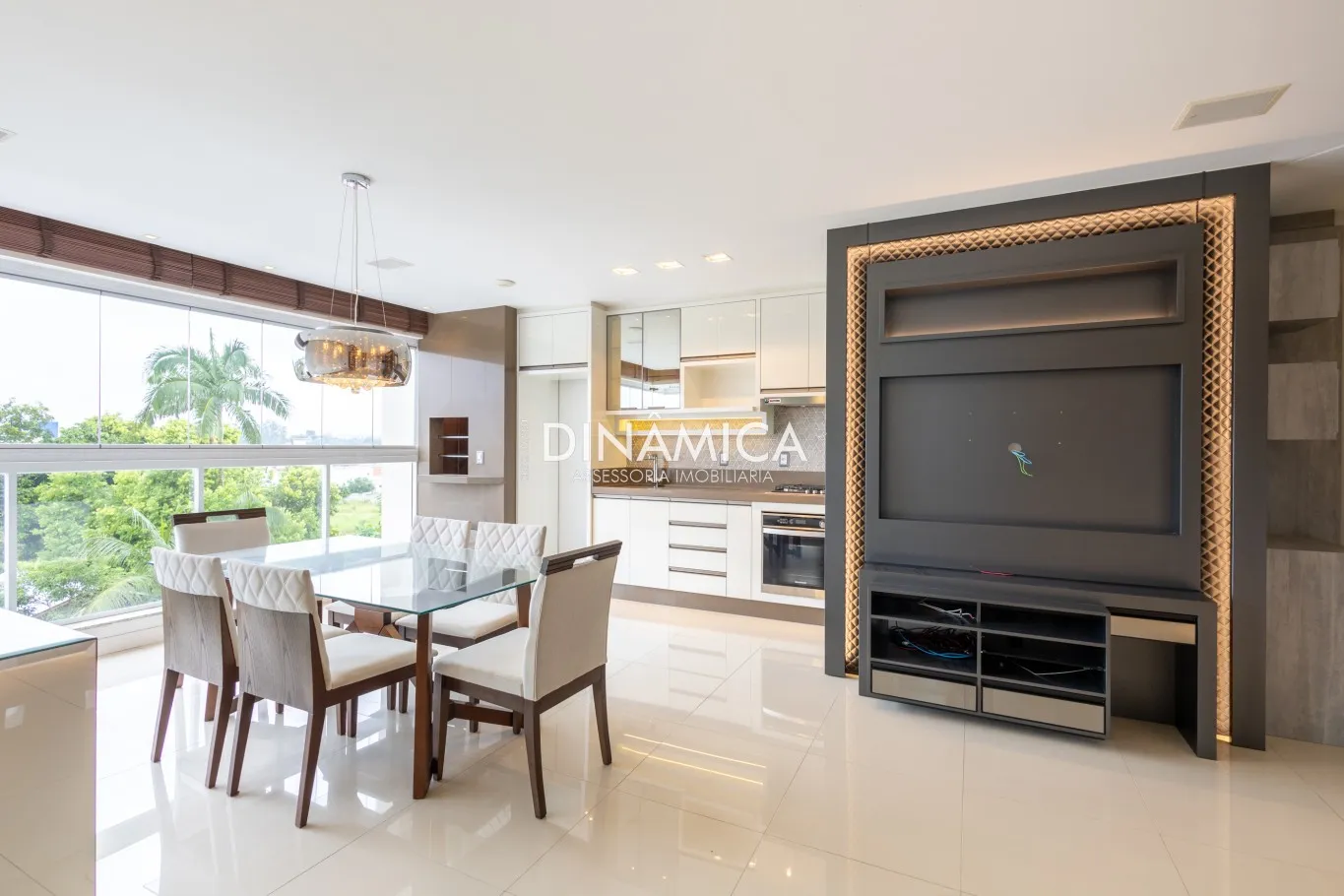 Encantador apartamento mobiliado no bairro Nações em Timbó! — foto 2