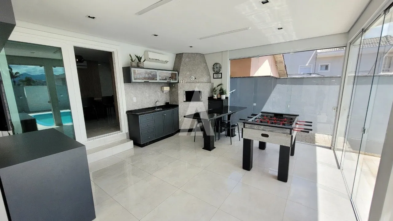 Sobrado com 3 suíte(s) mais 1 quarto(s) à venda no bairro Saguaçu em Joinville, por R$ 1.490.000,00. — foto 4