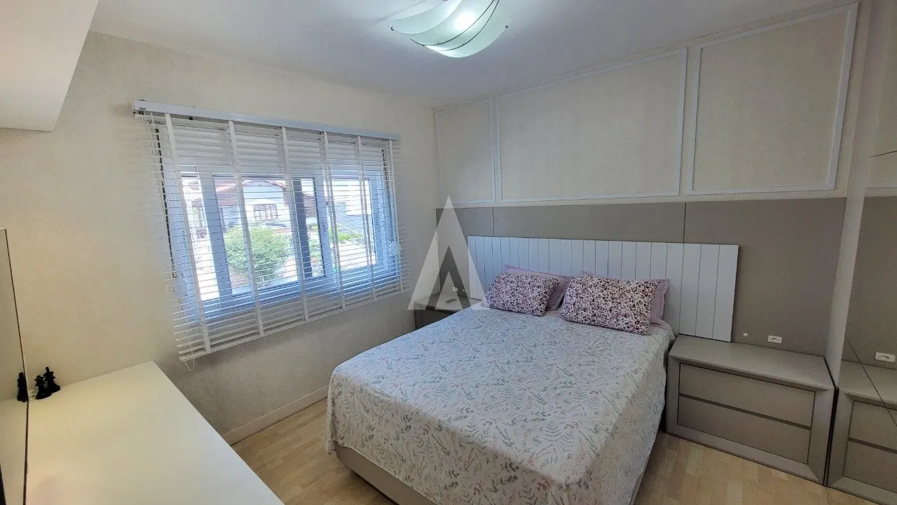 Sobrado com 3 suíte(s) mais 1 quarto(s) à venda no bairro Saguaçu em Joinville, por R$ 1.490.000,00. — foto 7