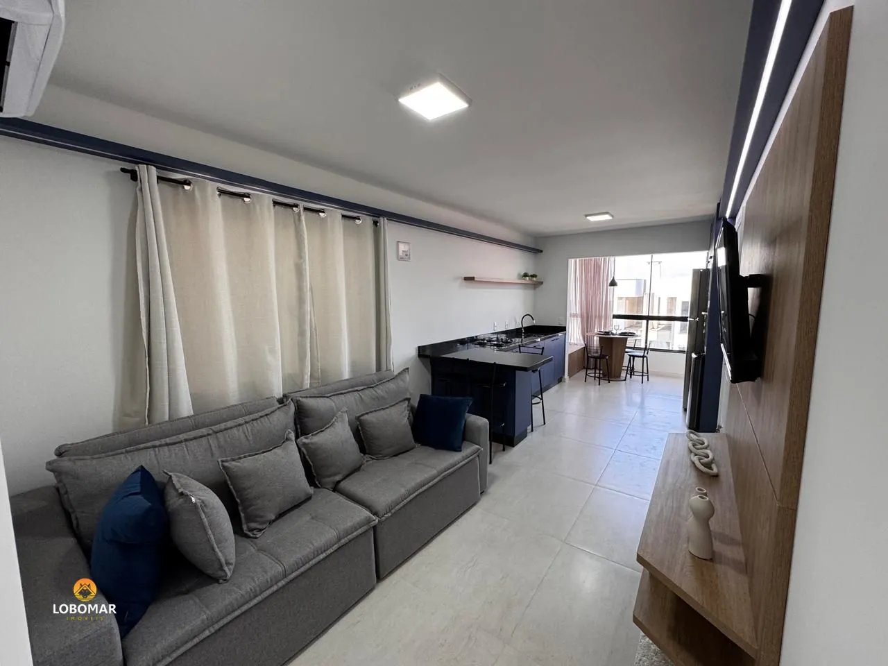 Apartamento mobiliado à 350 metros da praia, 3 dormitórios - Itajuba - Barra Vel - foto 1