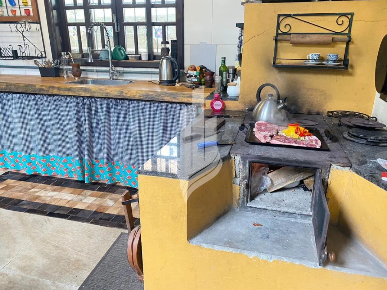 Sítio com 33.000m com potencial turístico, Casa, Lagoa, Galpão. — foto 3