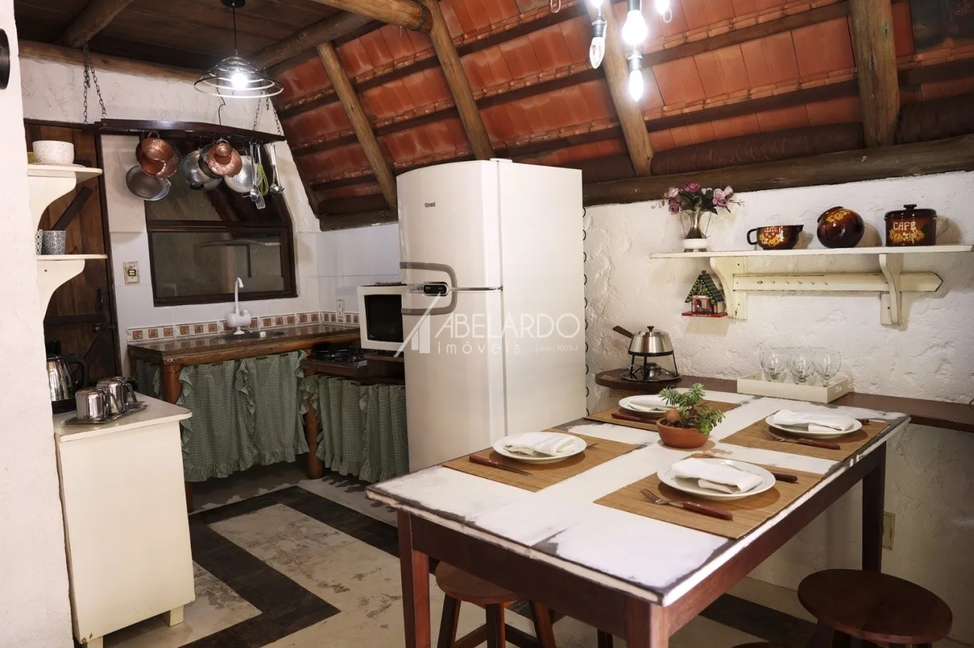 Cada espaço foi cuidadosamente mobiliado e equipado, garantindo uma estadia tranquila e sem preocupações. Seja para morar, passar as férias ou como um investimento de aluguel - mergulhe na natureza sem abrir mão do conforto! — foto 6