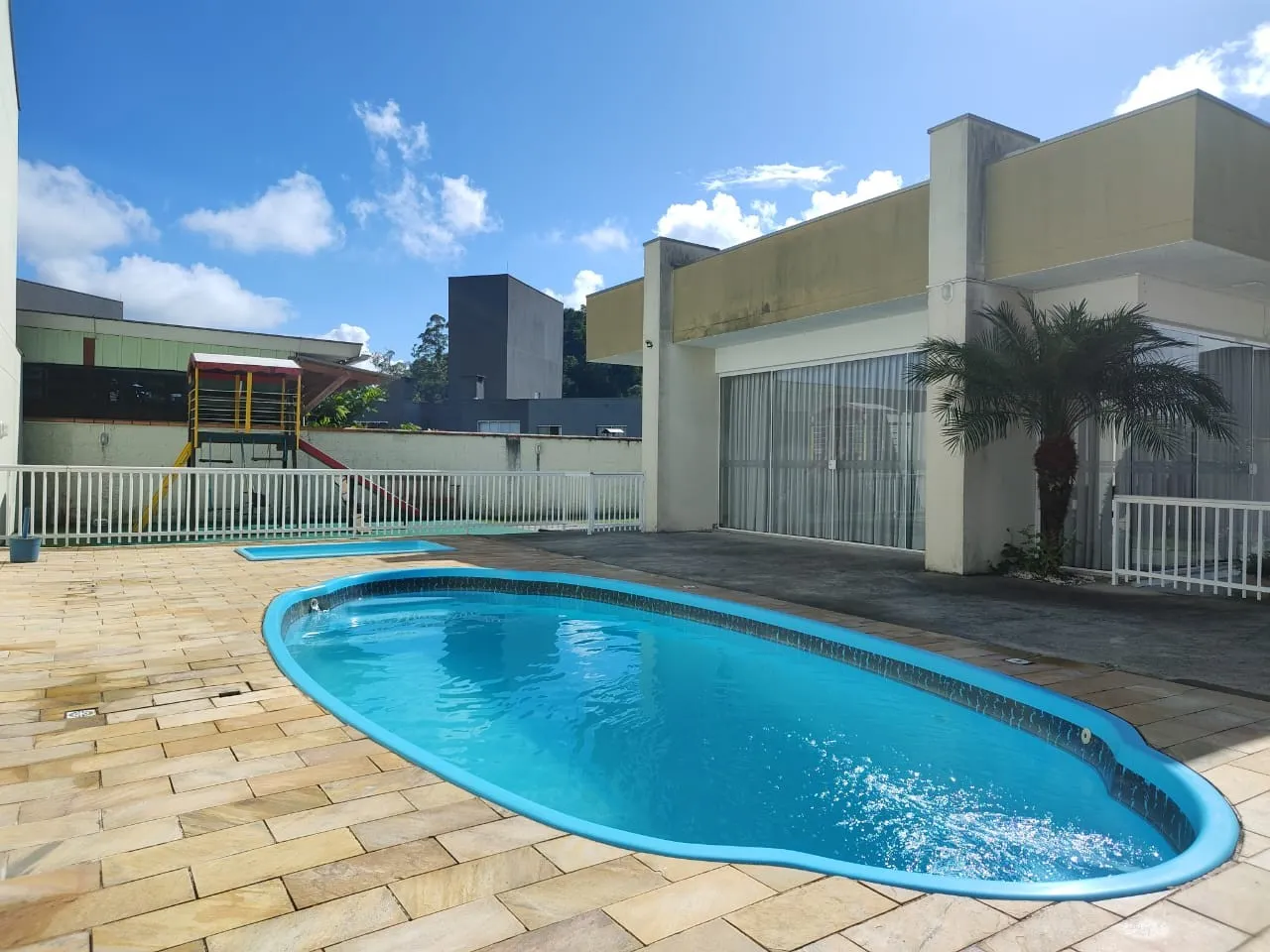 Sobrado Averbado em condomínio fechado c/ salão de festas e piscinas — foto 4