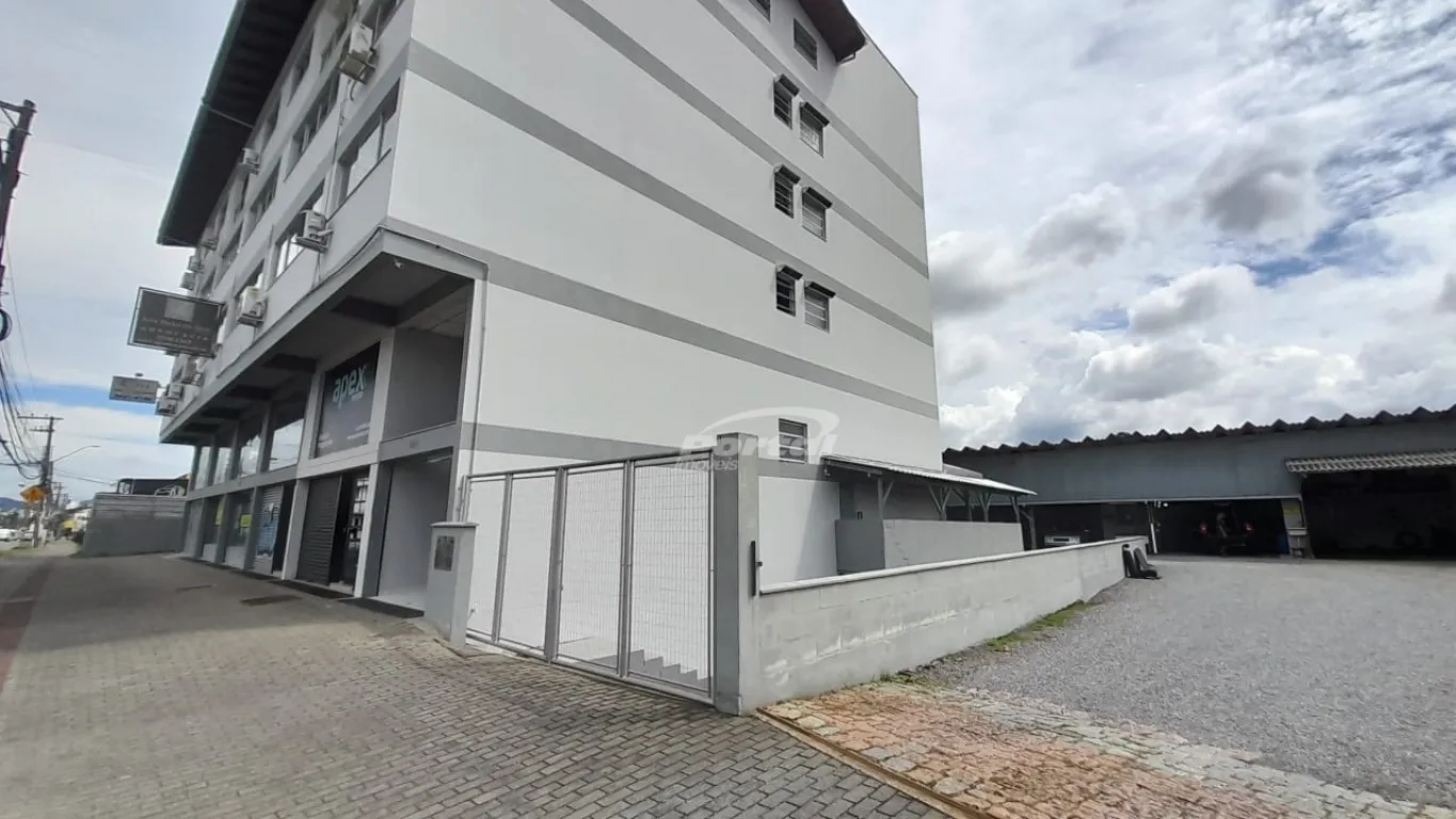 Sala comercial com 52m para locação no bairro Itoupava Norte - Blumenau - foto 1