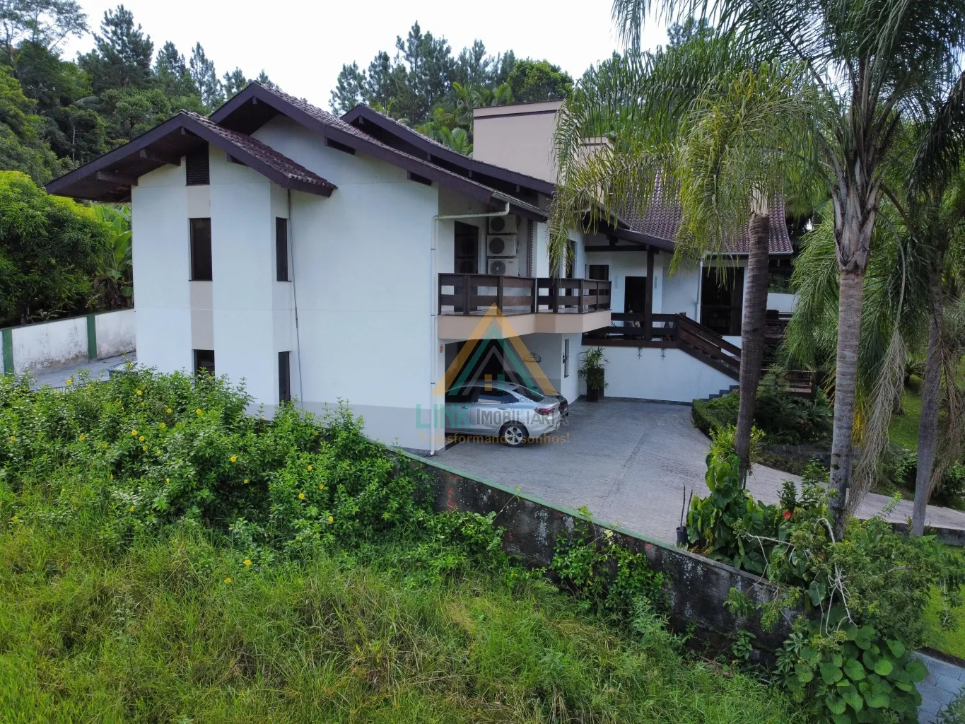 Casa de Alto Padrão na cidade de Pomerode, com 313,23m de área construída e edificada em um terreno com 5.400,00m. — foto 6