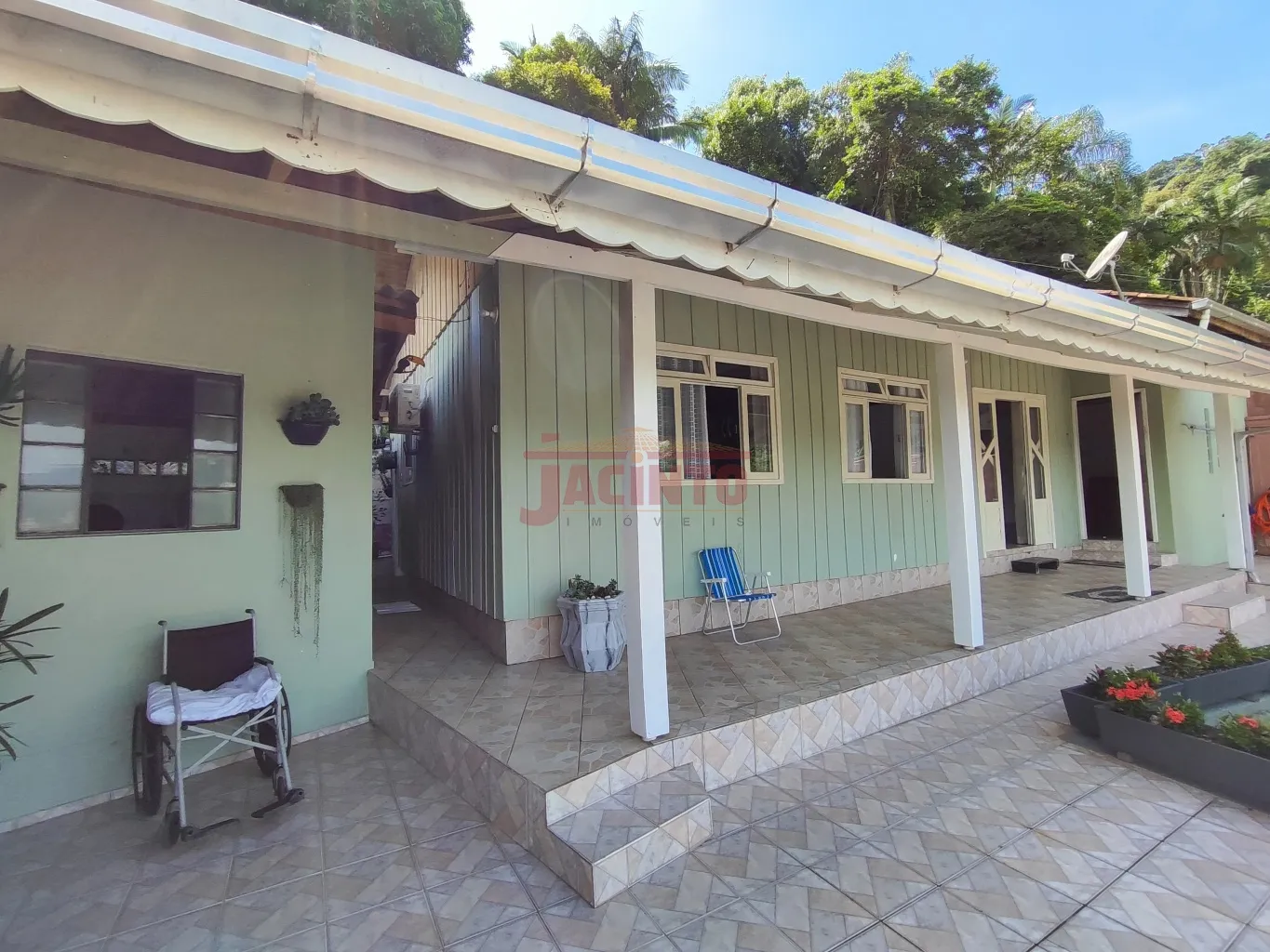 Casa Mista com 2 dormitórios no bairro Ponta Aguda. — foto 3