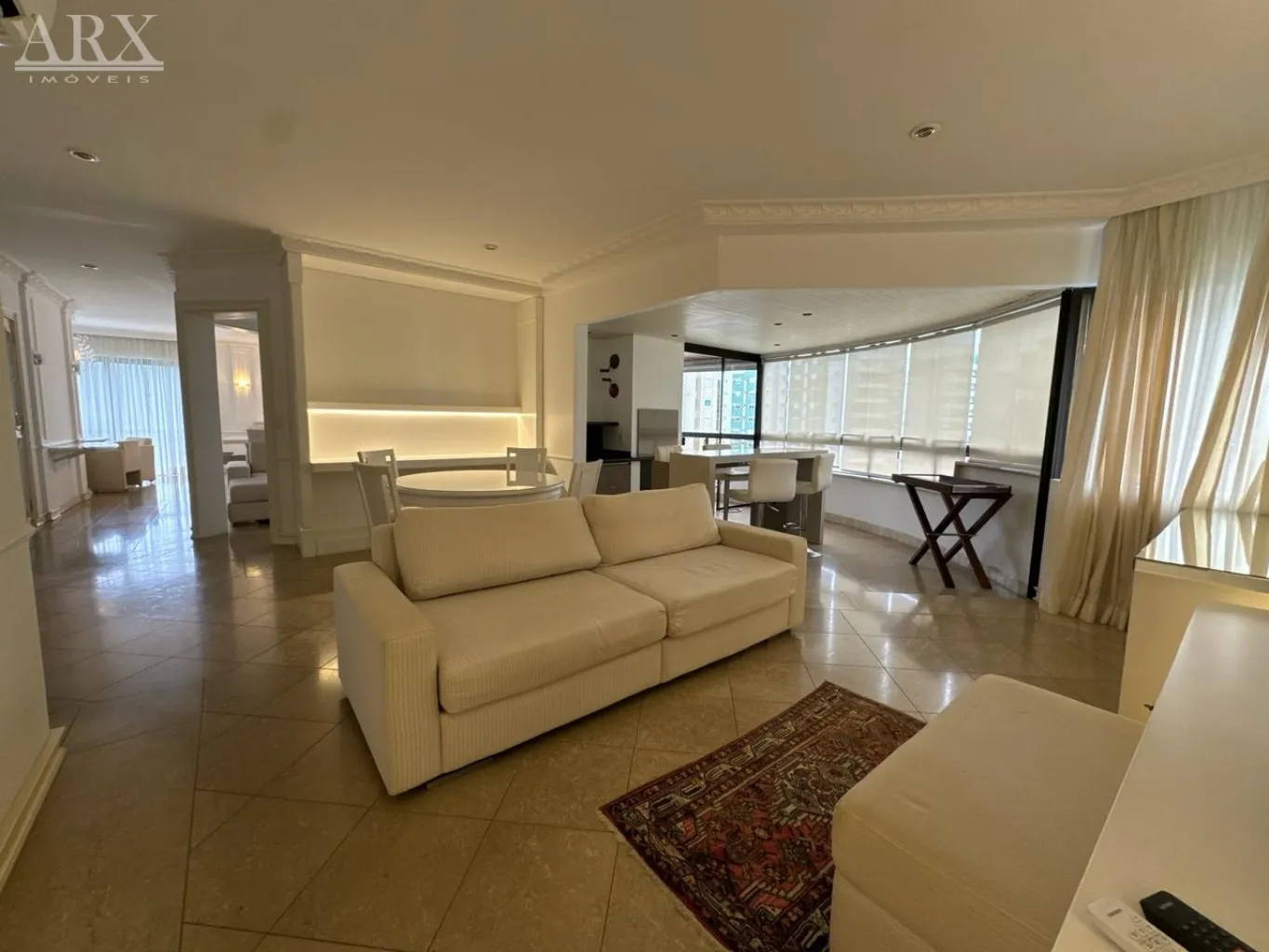 Apartamento com 3 suítes no luxuoso edifício Richard Strauss na Alameda — foto 2