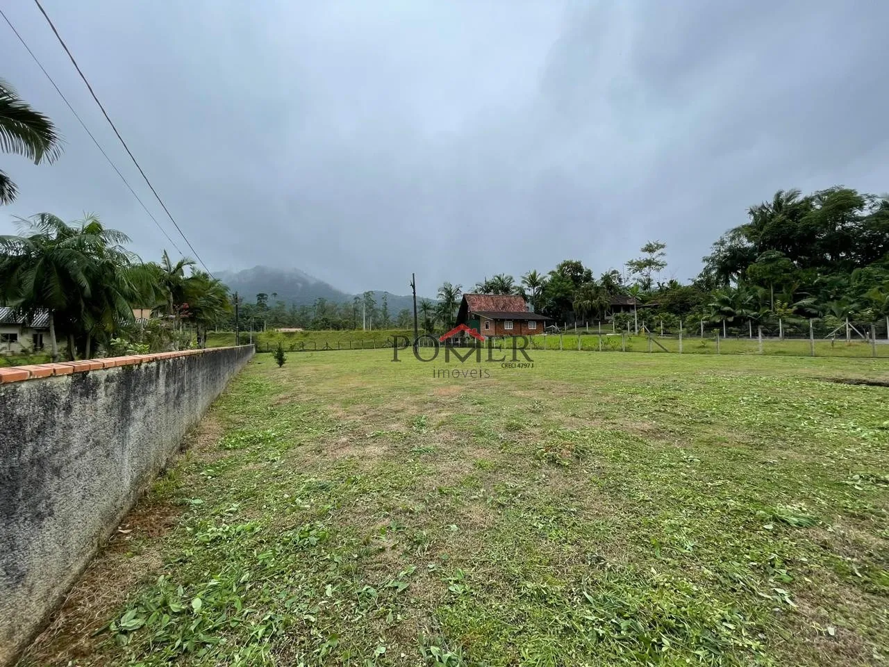 Amplo terreno no Bairro Rega II na cidade de Pomerode com 1.600,00m, fazendo frente em 24,38 metros. — foto 6