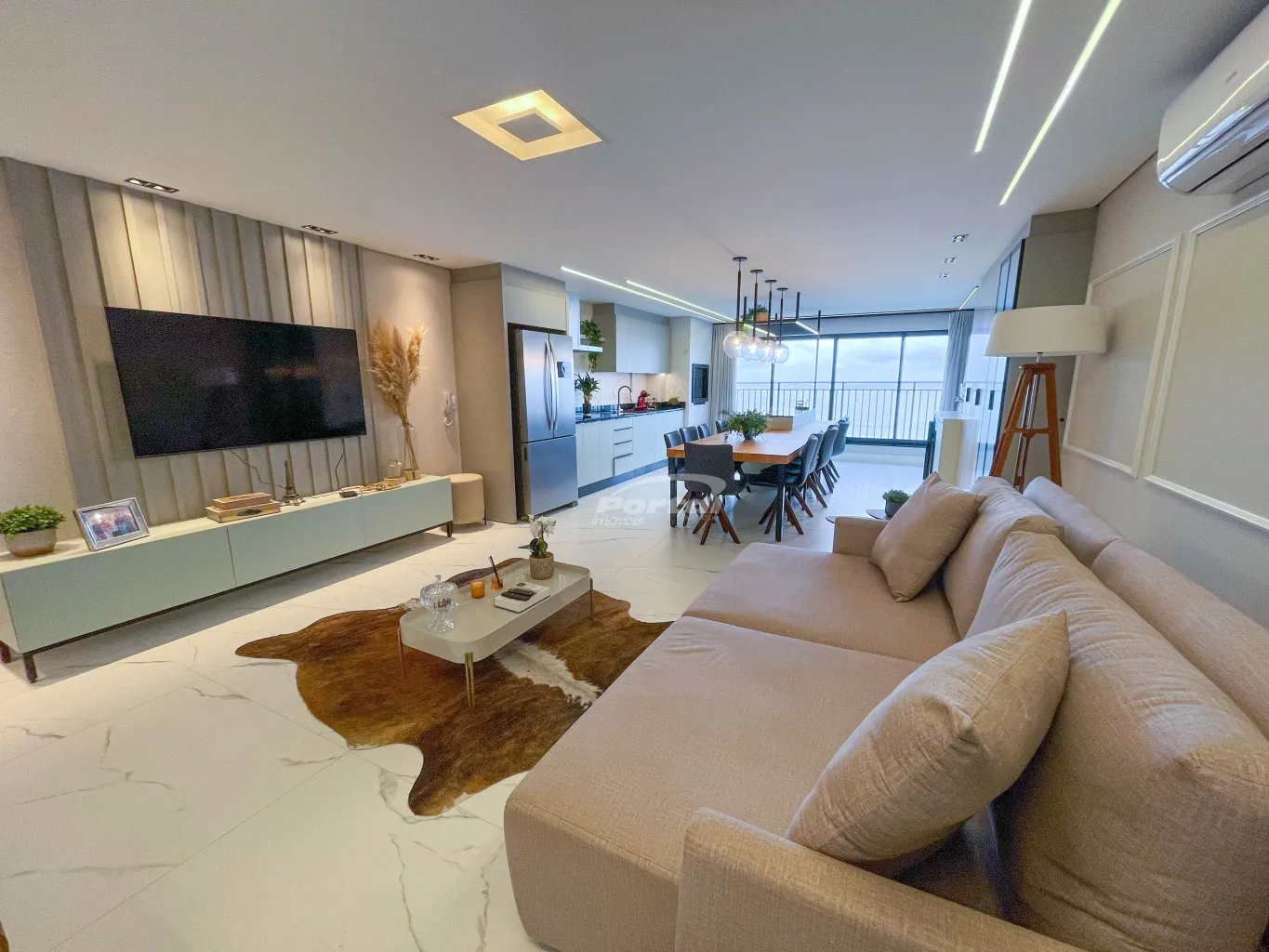 Apartamento frente mar mobiliado e decorado no bairro Itacolomi em Balneário Piçarras a 50 metros da praia! - foto 1