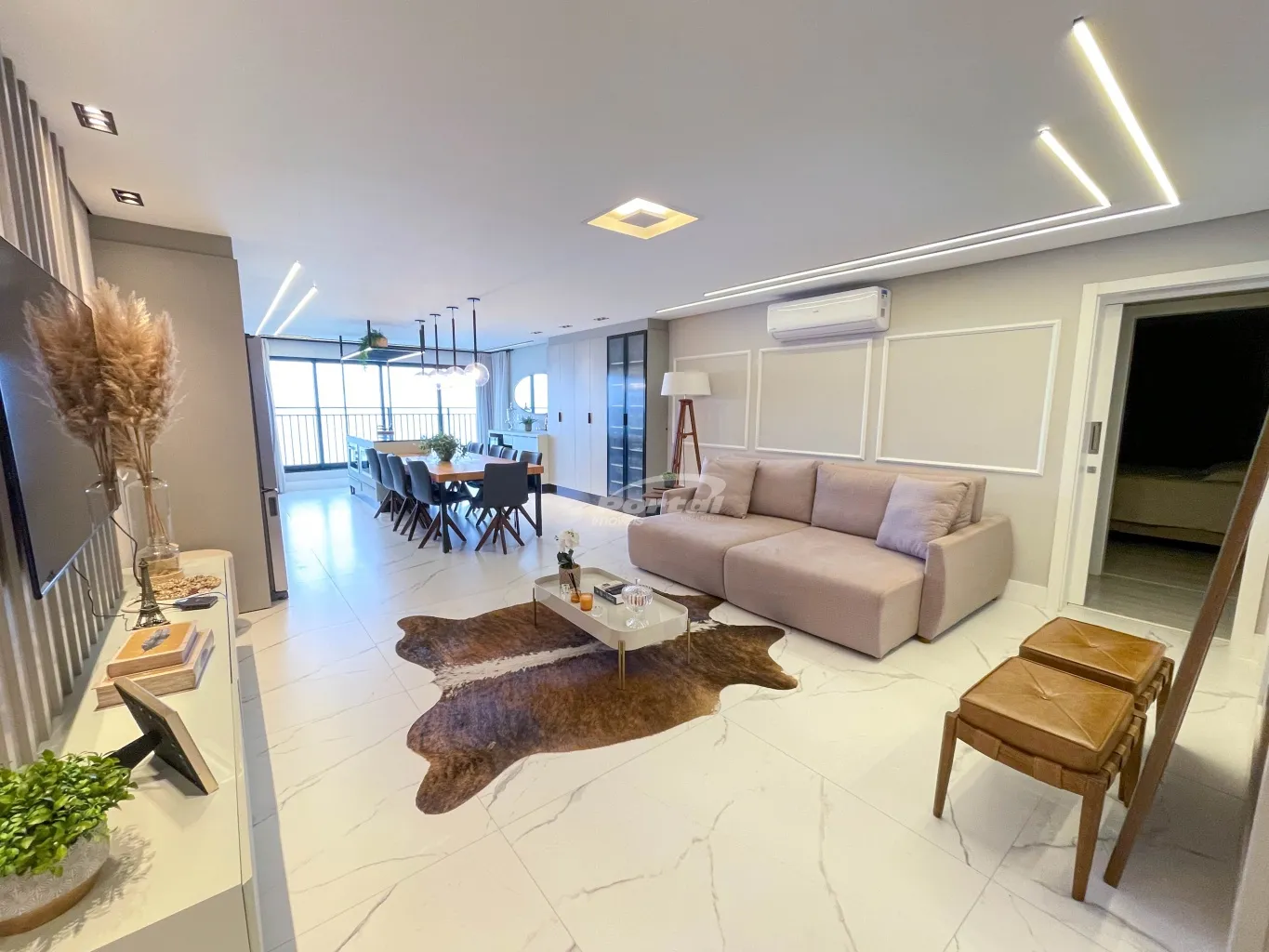 Apartamento frente mar mobiliado e decorado no bairro Itacolomi em Balneário Piçarras a 50 metros da praia! — foto 2