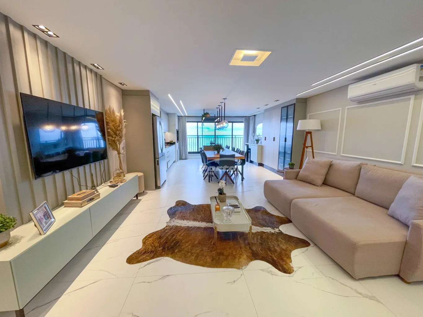 Apartamento frente mar mobiliado e decorado no bairro Itacolomi em Balneário Piçarras a 50 metros da praia! — foto 3