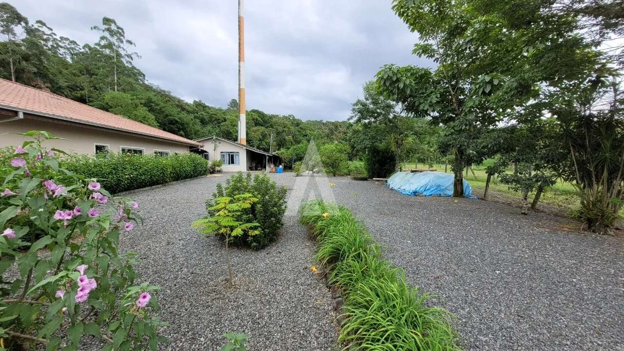 Terreno à venda no bairro Vila Nova em Joinville, por R$ 450.000.00. — foto 7