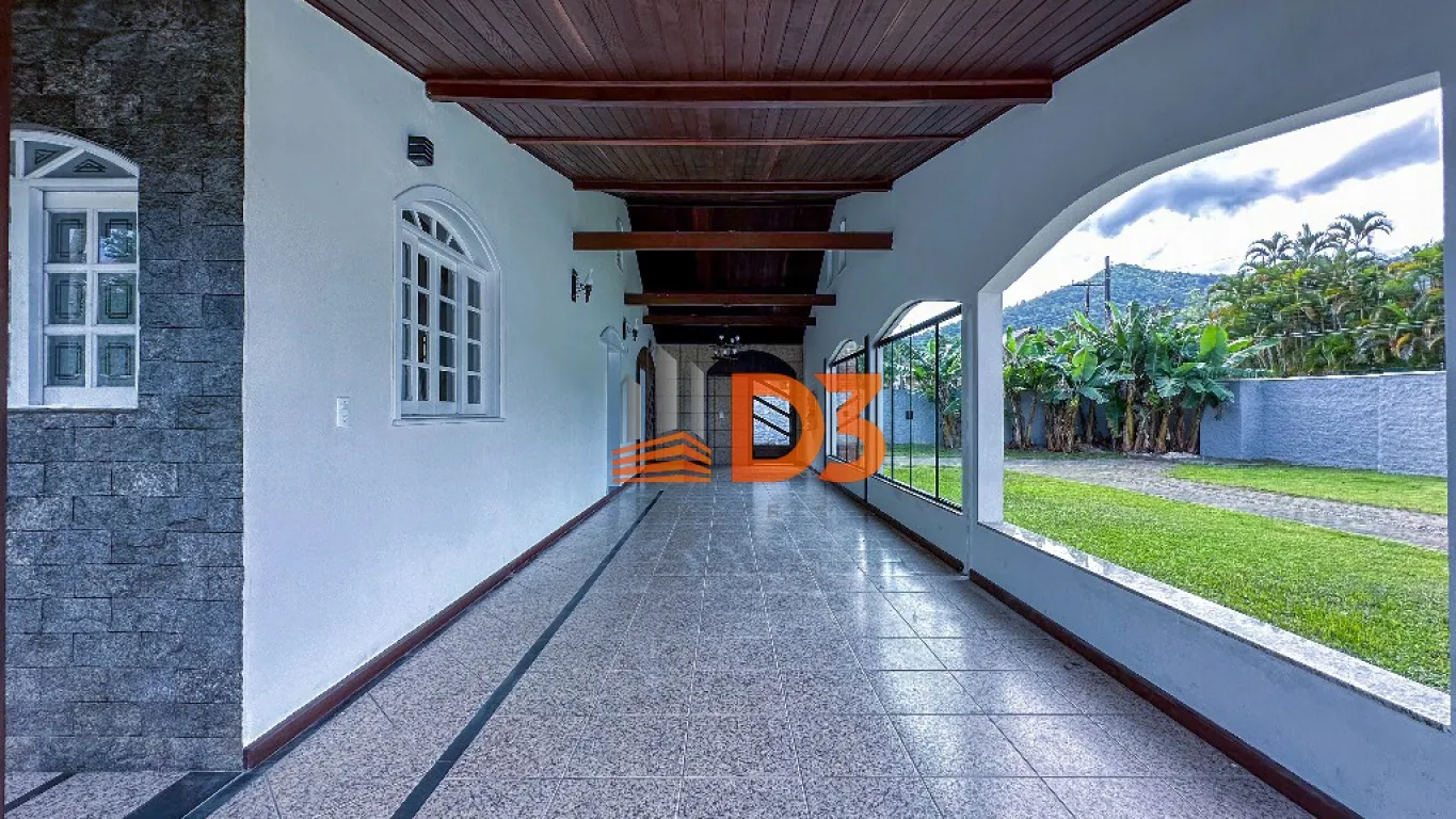 Bela casa de esquina com piscina em Ascurra/SC — foto 6