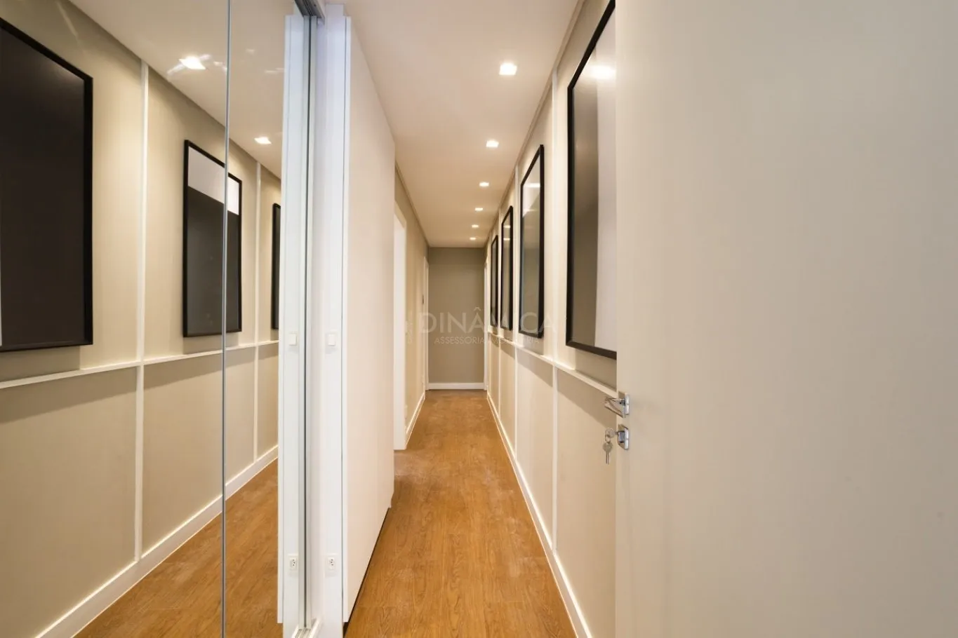 OPORTUNIDADE PARCELAMENTO EM 60X - Conheça agora detalhes do seu imóvel que irá lhe proporcionar qualidade de vida, segurança, bem estar e conforto a venda aqui na Dinâmica Sul imobiliária. — foto 4