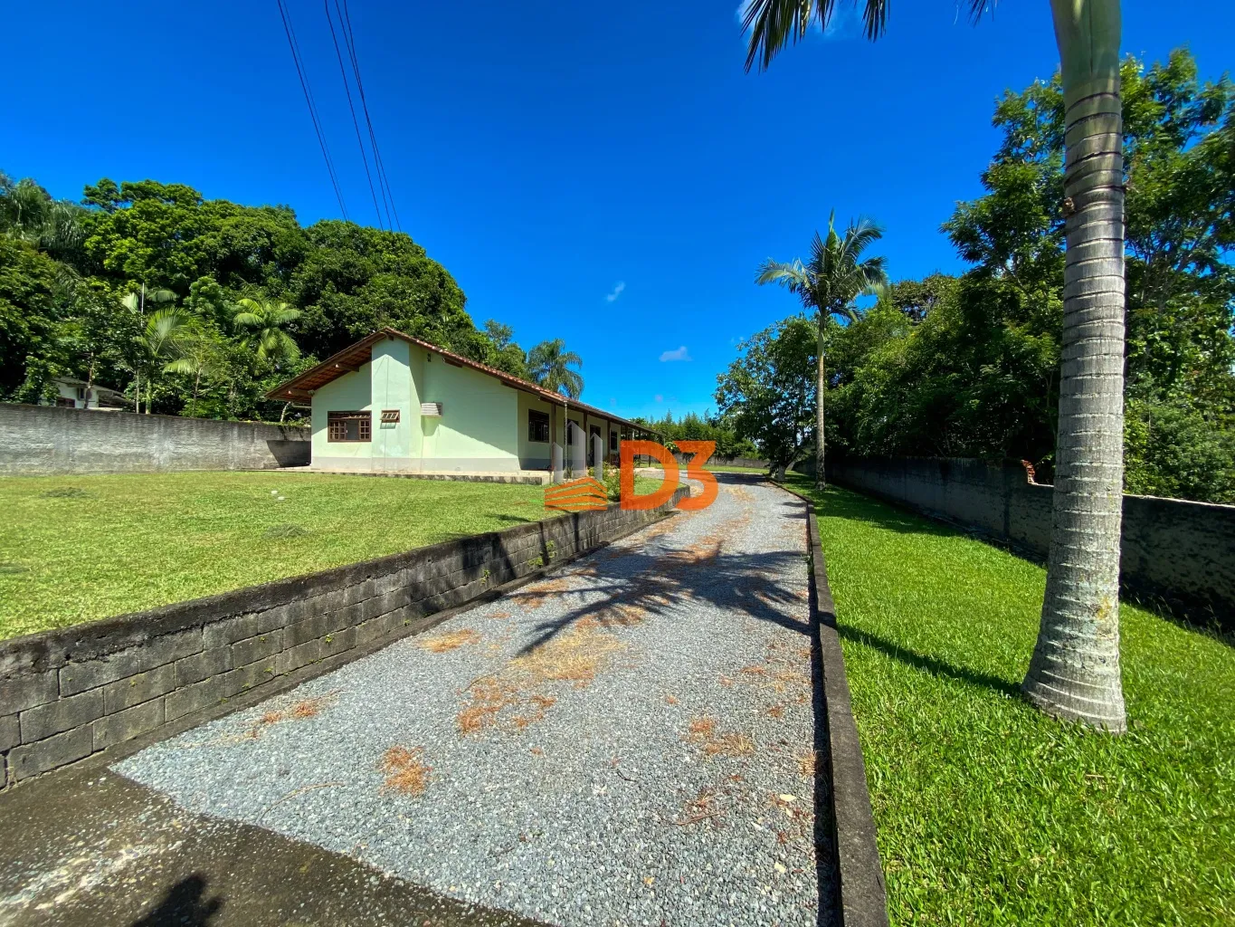 Excelente Casa com Amplo Espaço de Terreno na Fortaleza! - foto 1