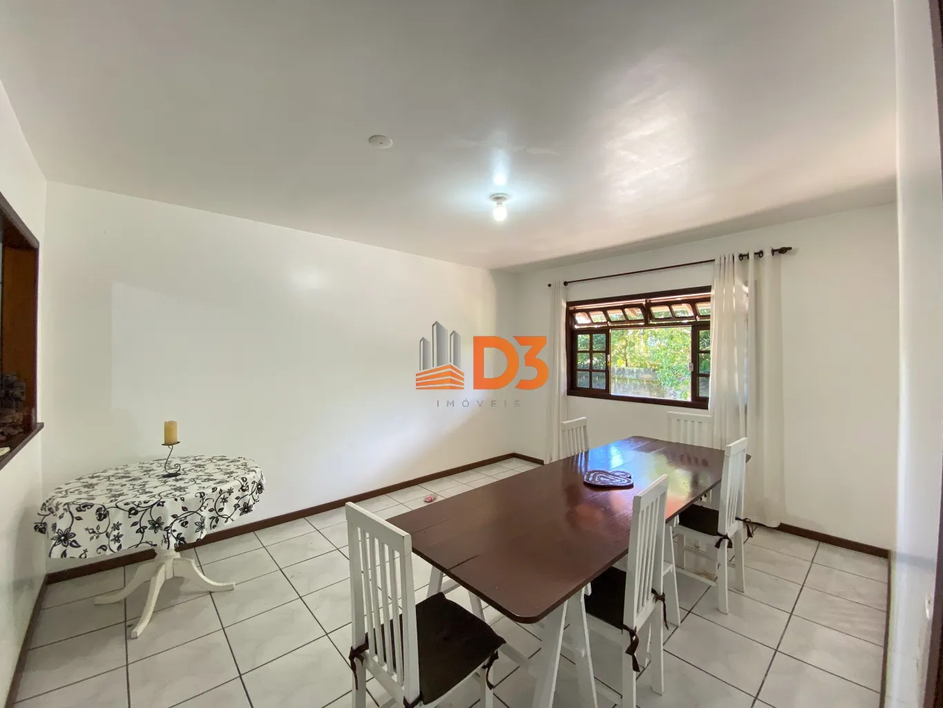 Excelente Casa com Amplo Espaço de Terreno na Fortaleza! — foto 5