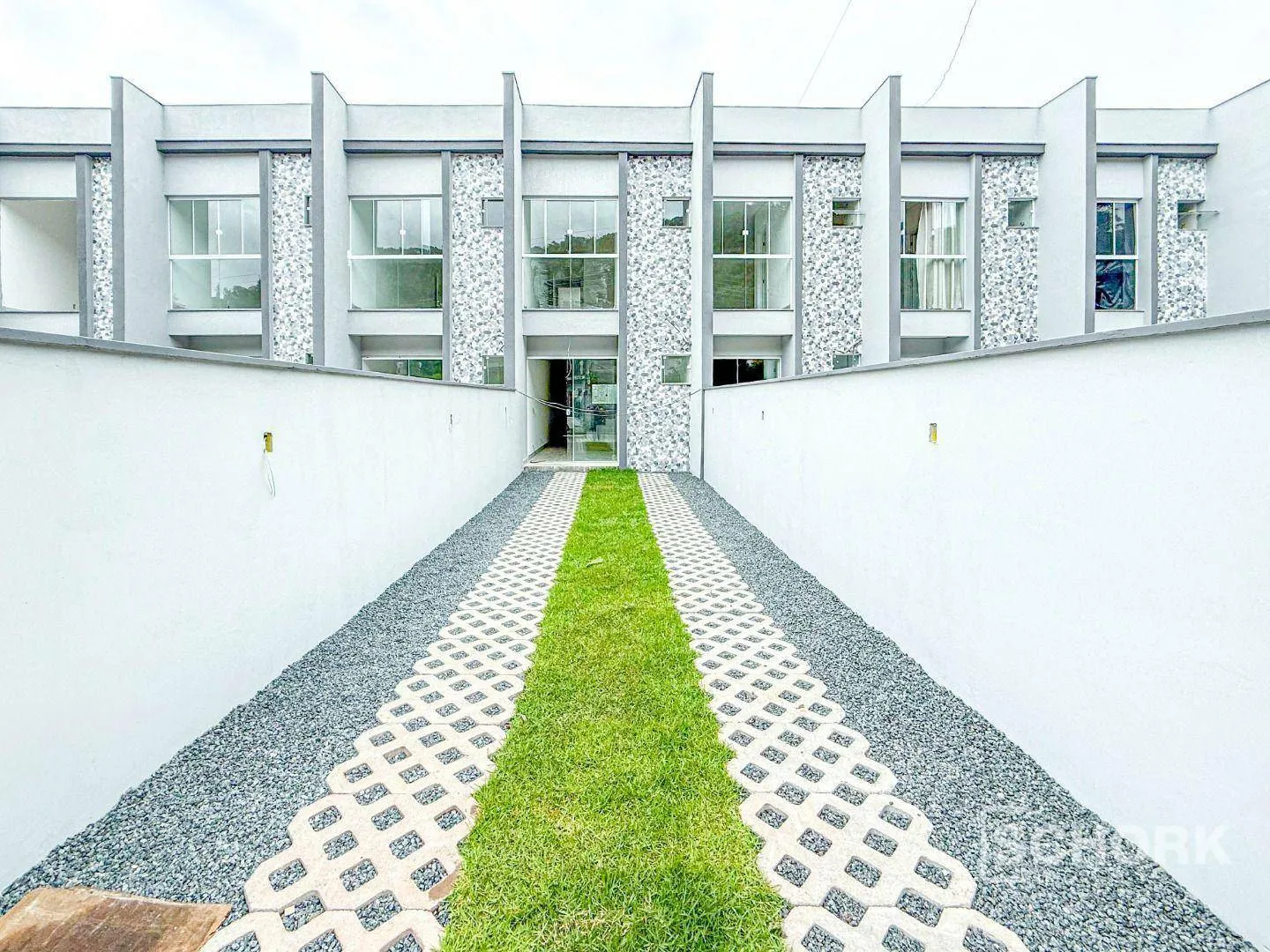 Sobrado com 3 dormitórios à venda, 121 m por R$ 550.000,00 - Tribess - Blumenau/SC - foto 1
