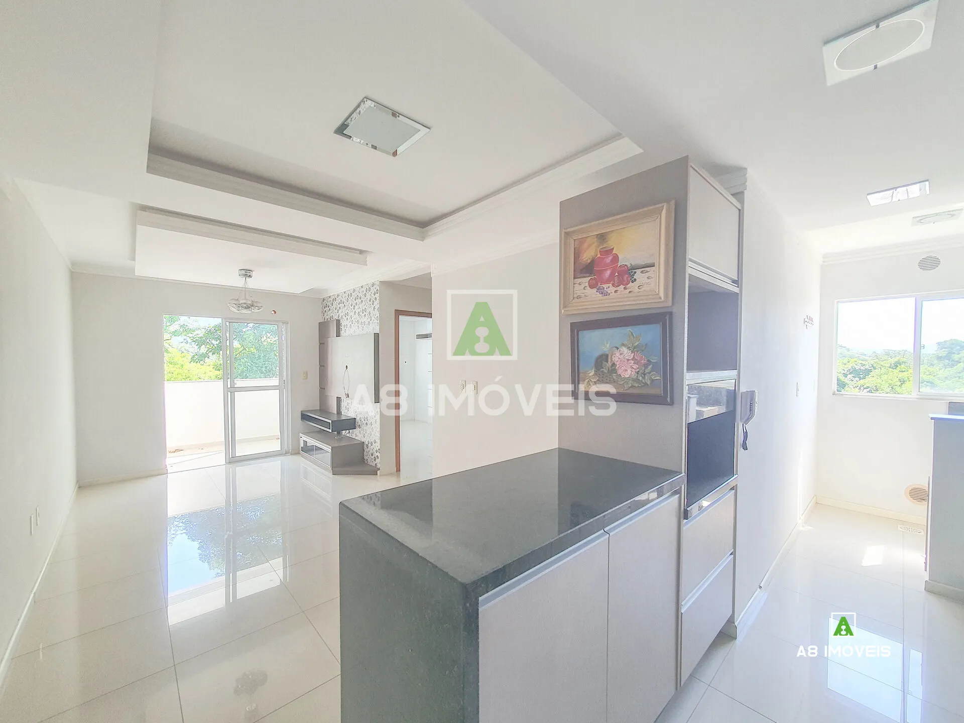 APARTAMENTO COM DOIS QUARTOS SENDO UMA SUÍTE BAIRRO AGUA VERDE SEMI MOBILIADO — foto 2