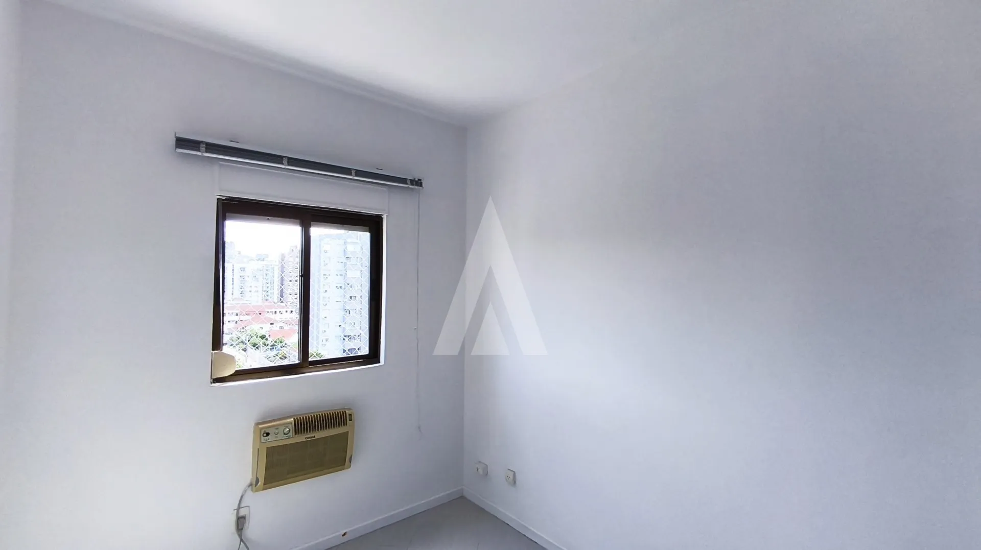 Apartamento com 02 quartos e cozinha com armários no bairro Bucarein — foto 7