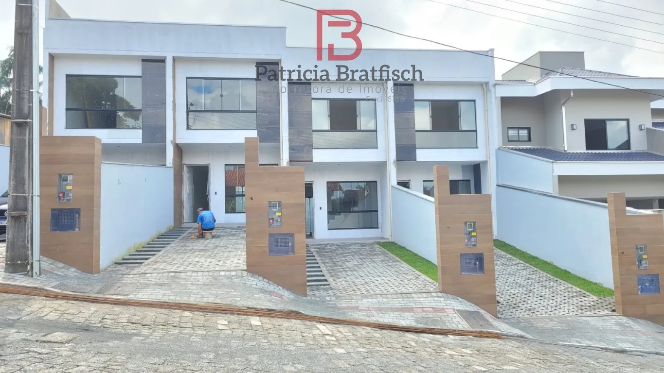 Sobrados com 02 suítes e espaço terreno fundos. Localização mega privilegiada. Loteamento de ótimo padrão. — foto 2