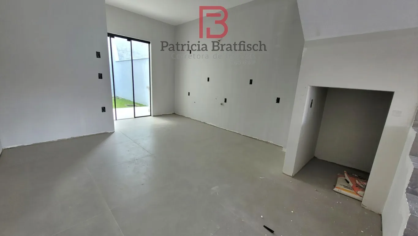 Sobrados com 02 suítes e espaço terreno fundos. Localização mega privilegiada. Loteamento de ótimo padrão. — foto 7
