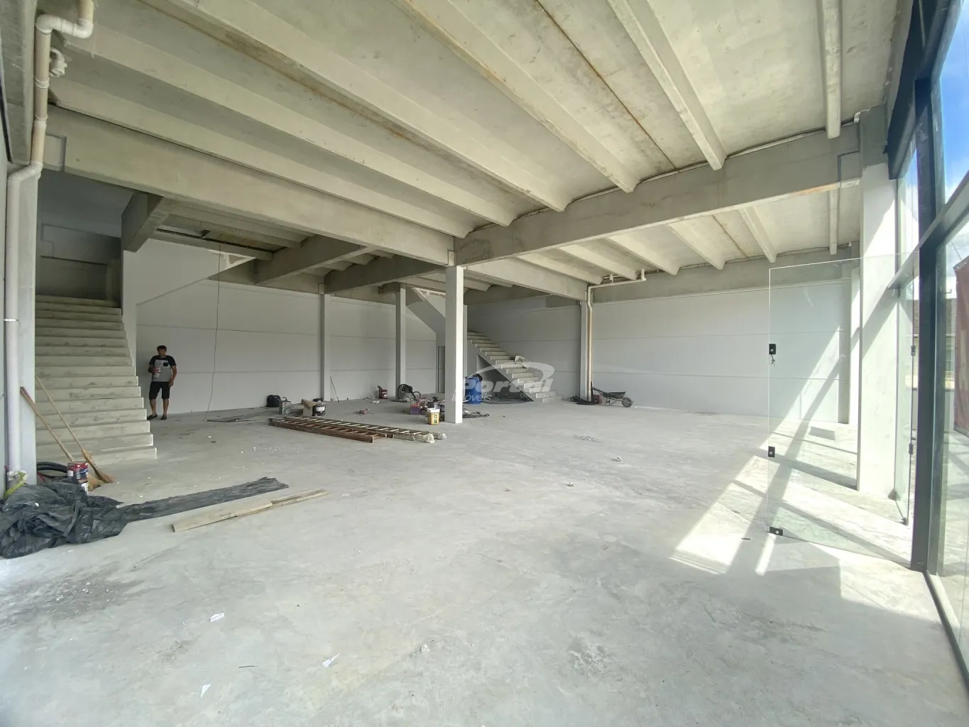 Se você está a procura de um local para instalar o seu negocio, este é o lugar certo! Loja comercial, localizada na Rua Gustavo Zimmermann, no bairro Itoupava Central, o maior bairro de Blumenau, com maior potencial de expansão e em constante crescimento. — foto 2