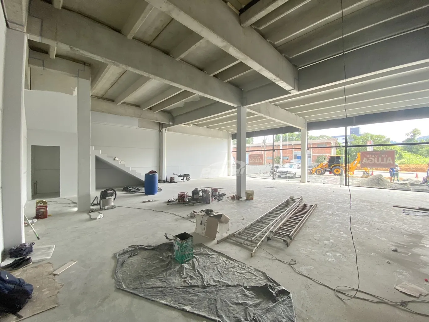 Se você está a procura de um local para instalar o seu negocio, este é o lugar certo! Loja comercial, localizada na Rua Gustavo Zimmermann, no bairro Itoupava Central, o maior bairro de Blumenau, com maior potencial de expansão e em constante crescimento. — foto 5