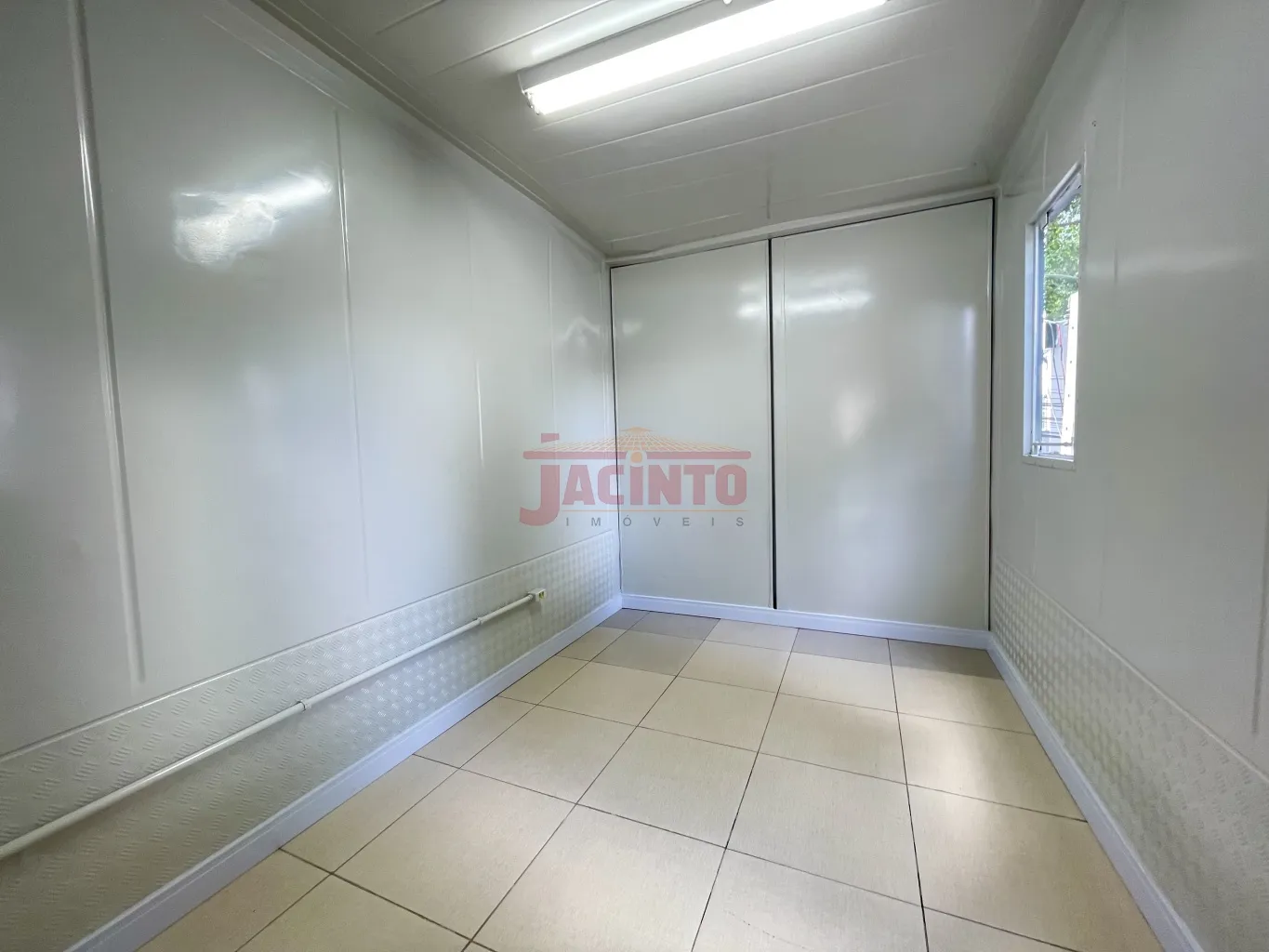 Sala Comercial com aproximadamente 30m no Bairro Fortaleza. — foto 6