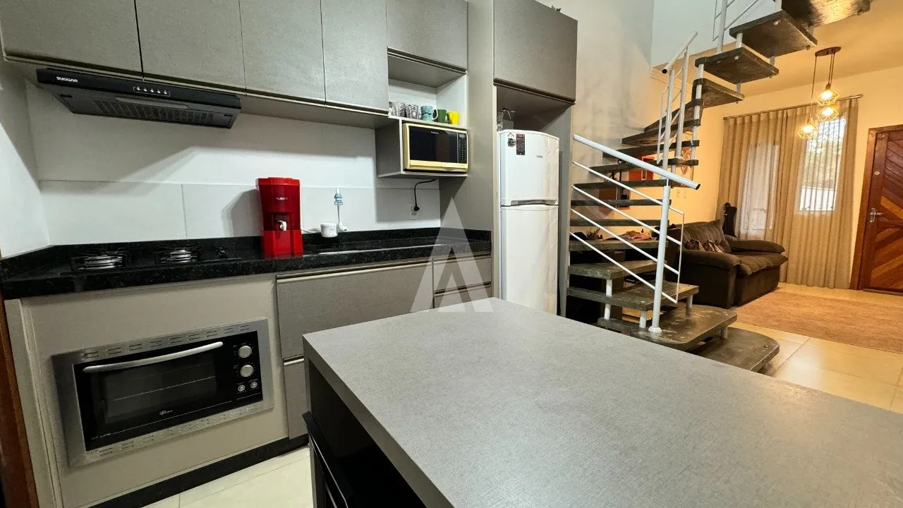 Sobrado Geminado com 2 quarto(s) à venda no bairro Jardim Sofia em Joinville, por R$ 357.000.00. — foto 5