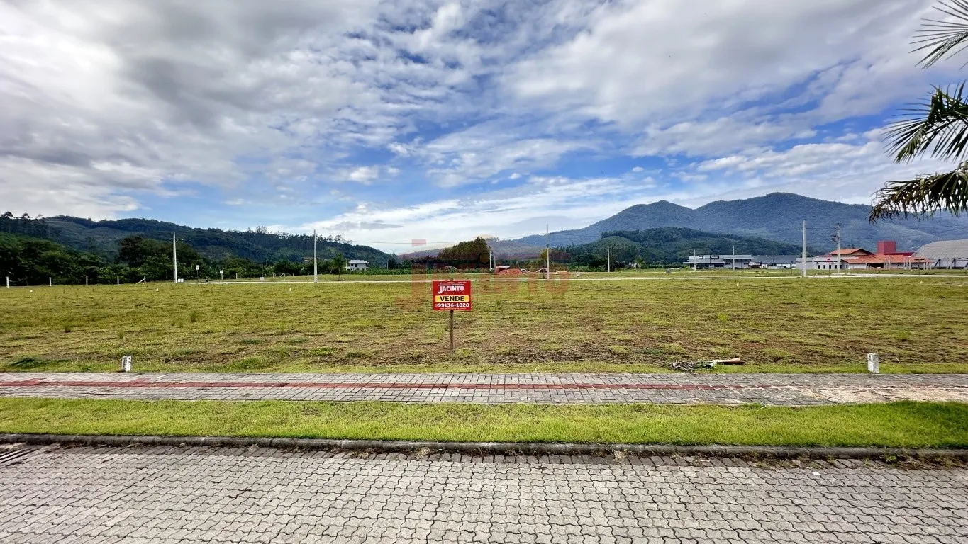 Ótimo terreno com localização privilegiada em Luiz Alves. — foto 3
