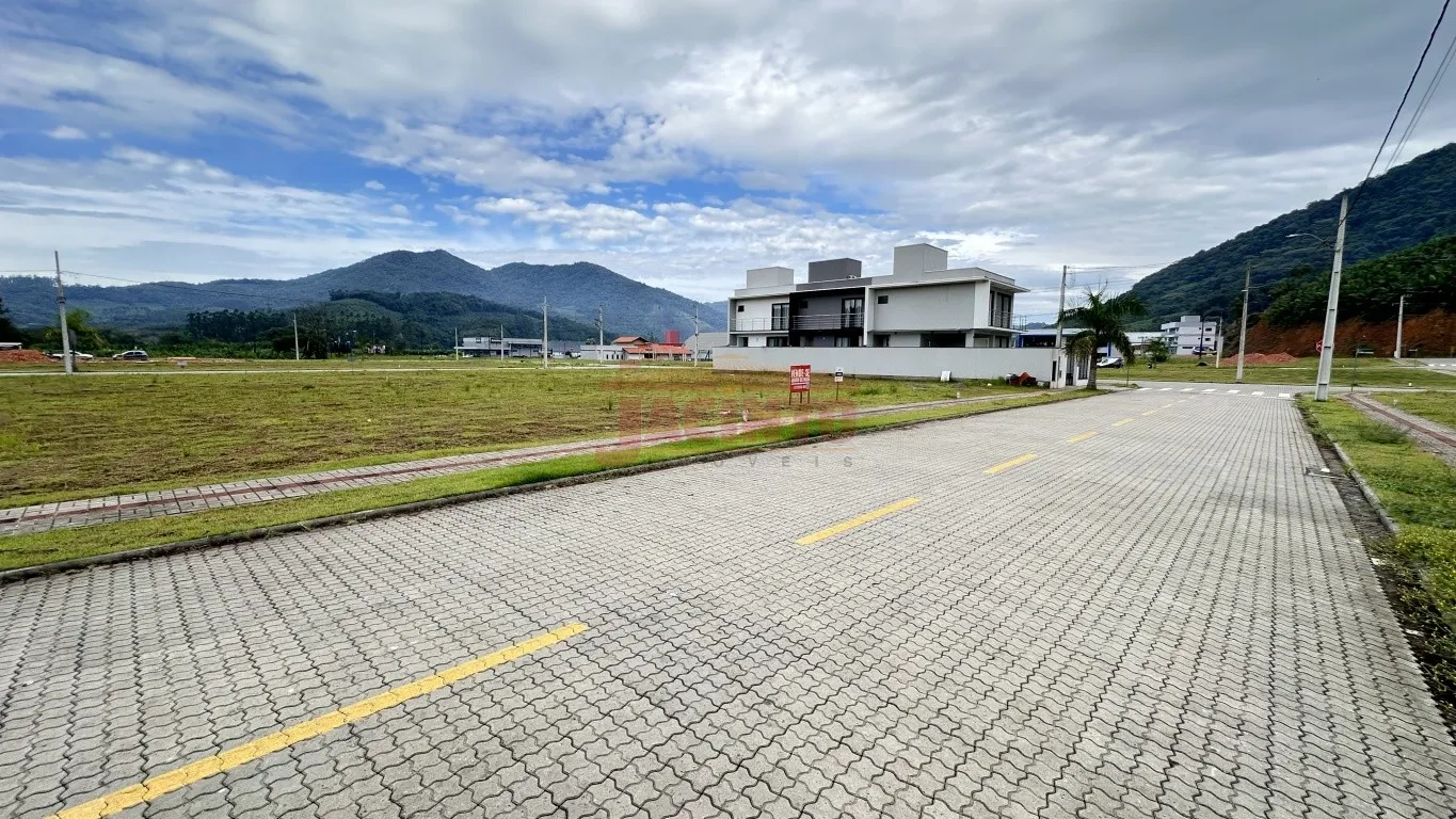 Ótimo terreno com localização privilegiada em Luiz Alves. - foto 1