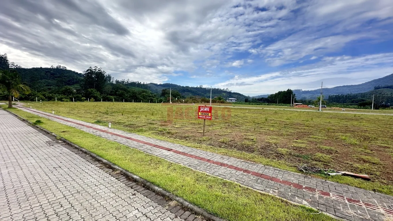 Ótimo terreno com localização privilegiada em Luiz Alves. — foto 7