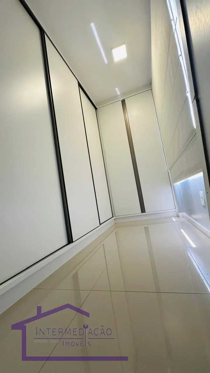 Apartamento no Bairro Agua Verde, com 02 dormitórios, 2 banheiros, 2 vagas, semi mobiliado — foto 5