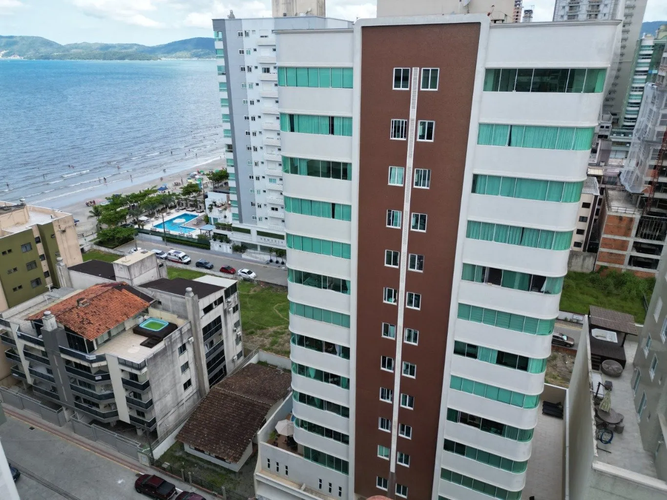 Apartamentos em Itapema — foto 2