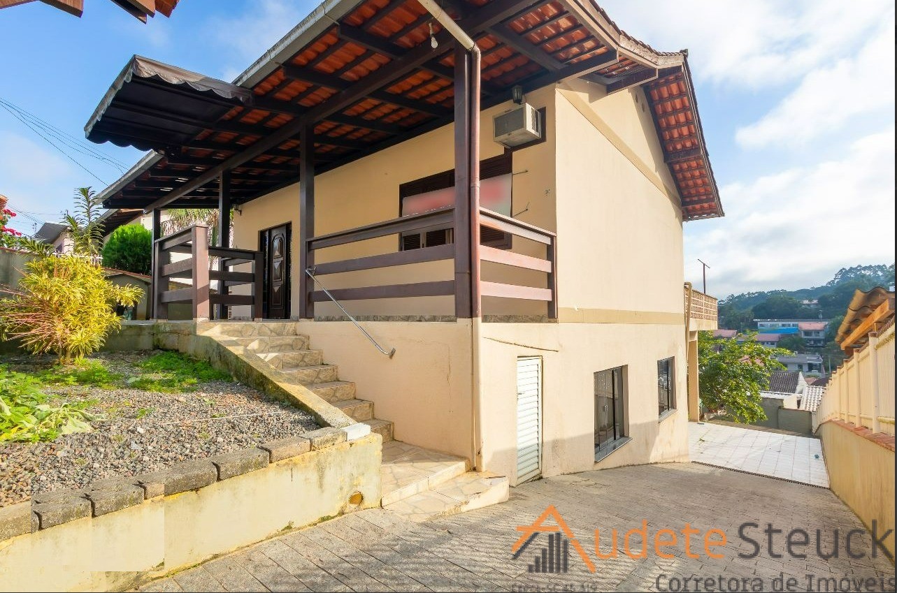 Casa · à venda · 181m² · Centro, Blumenau