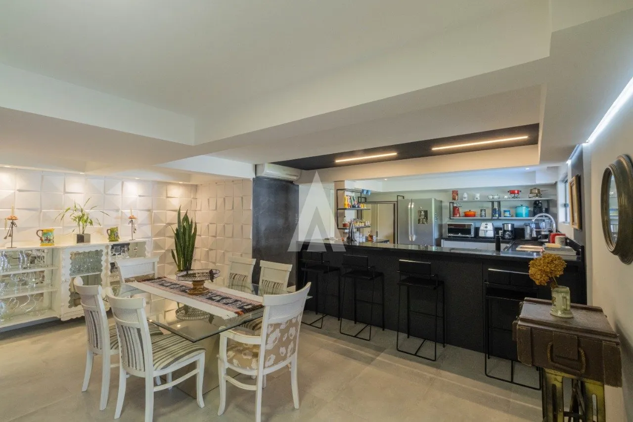 Casa com 4 suítes à venda no bairro Anita Garibaldi em Joinville-SC por R$2.500.000,00. — foto 4