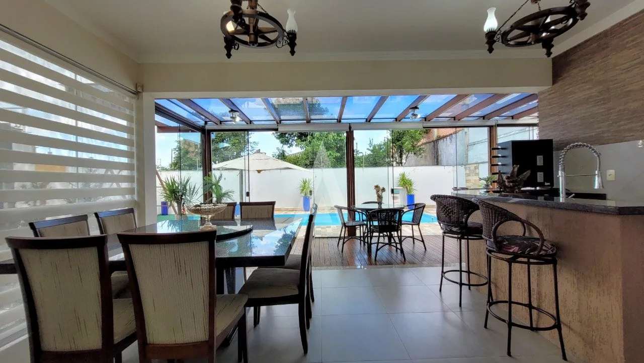 Sobrado com 1 suíte(s) mais 3 quarto(s) à venda no bairro Pirabeiraba em Joinville, por R$ 2.289.000.00. — foto 5