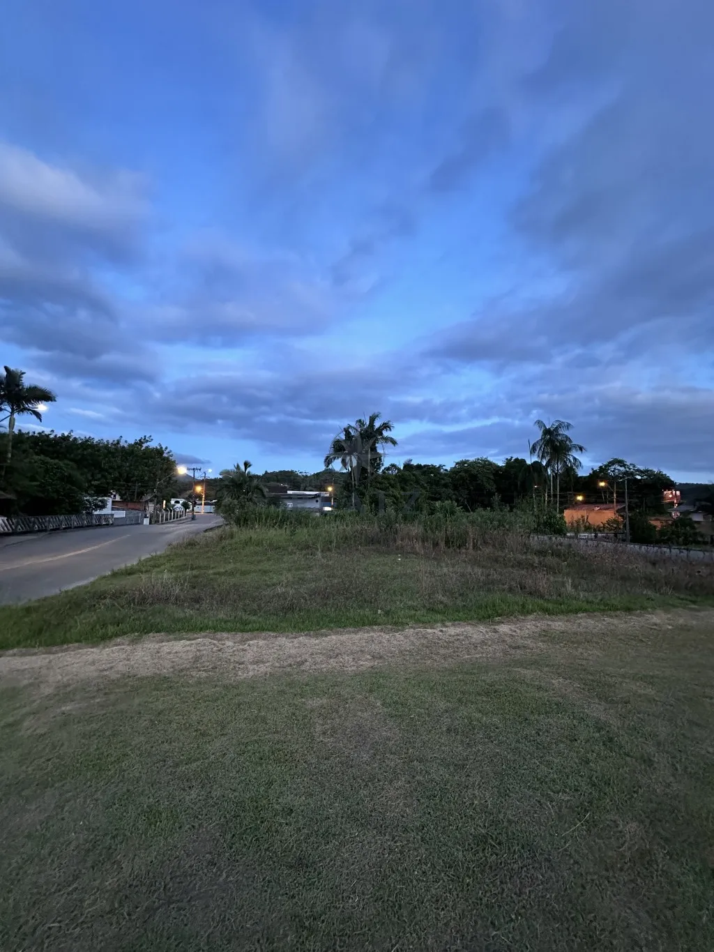 Terreno plano em ótima região na Itoupava Central, próximo de mercado, escola, creche, viacredi, terminal de ônibus - foto 1