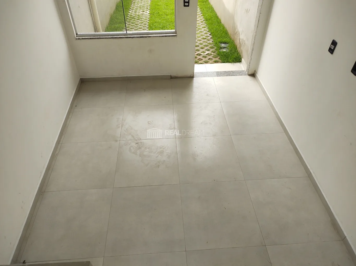 Sobrado de 2 dormitórios, 2 vagas de estacionamento e amplo quintal nos fundos, no Bairro Itoupavazinha em Blumenau SC — foto 6