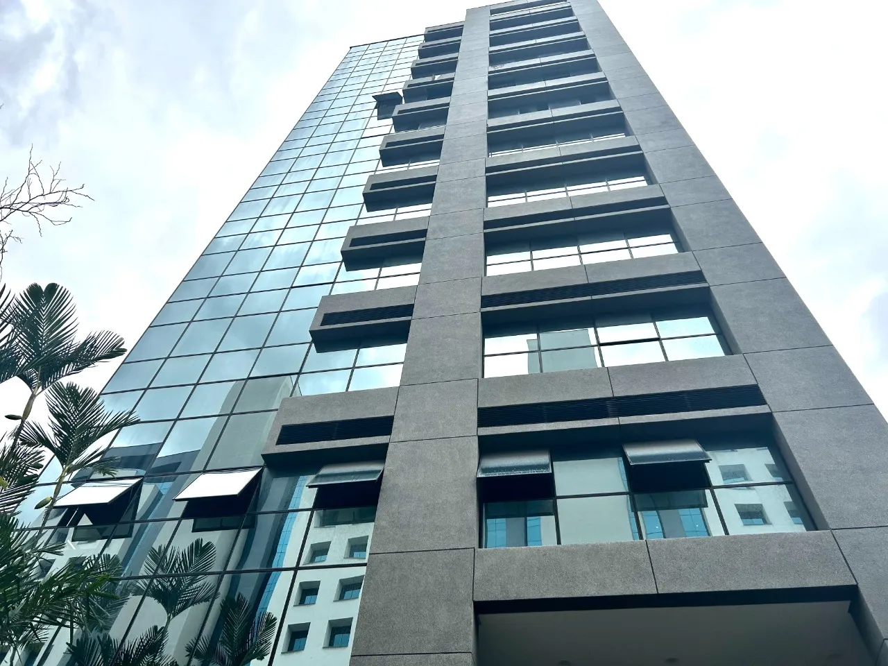 Sala Comercial à venda no bairro CENTRO em JOINVILLE, por R$ 350.000.00. - foto 1