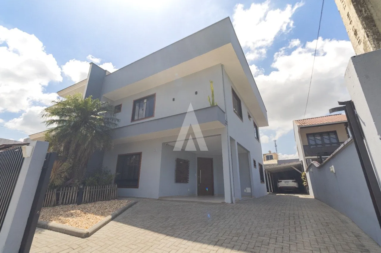 Sobrado com 3 suíte(s) à venda no bairro Petrópolis em Joinville, por R$ 799.000.00. - foto 1