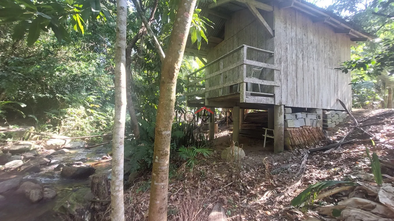 Lindo sítio com 20.000m em Testo Rega com um lindo rio e um pequeno rancho. — foto 6