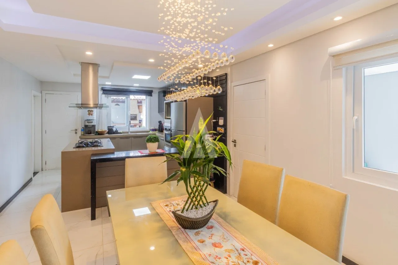 Casa com 1 suíte(s) mais 2 quarto(s) à venda no bairro Nova Brasília em Joinville, por R$ 1.500.000.00. — foto 2