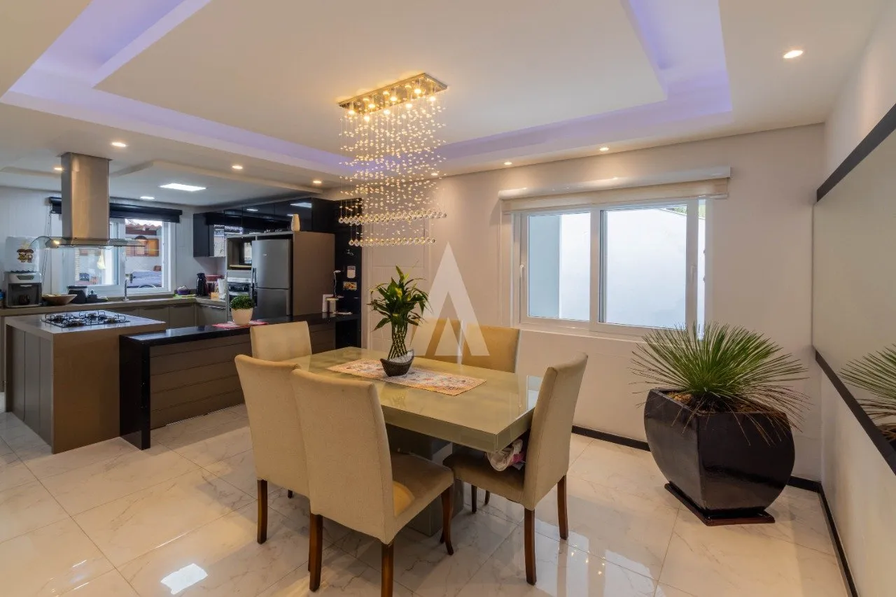 Casa com 1 suíte(s) mais 2 quarto(s) à venda no bairro Nova Brasília em Joinville, por R$ 1.500.000.00. — foto 3