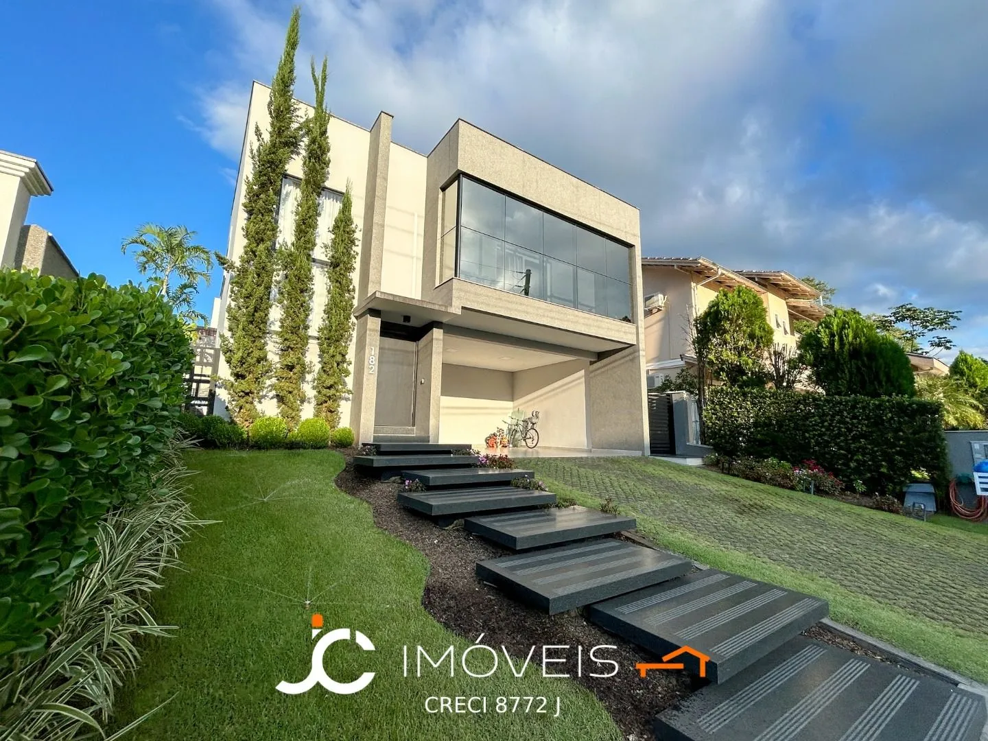 Casa com 3 suítes à venda, 314 m por R$ 2.249.990 - Itoupava Central - Blumenau/SC - foto 1