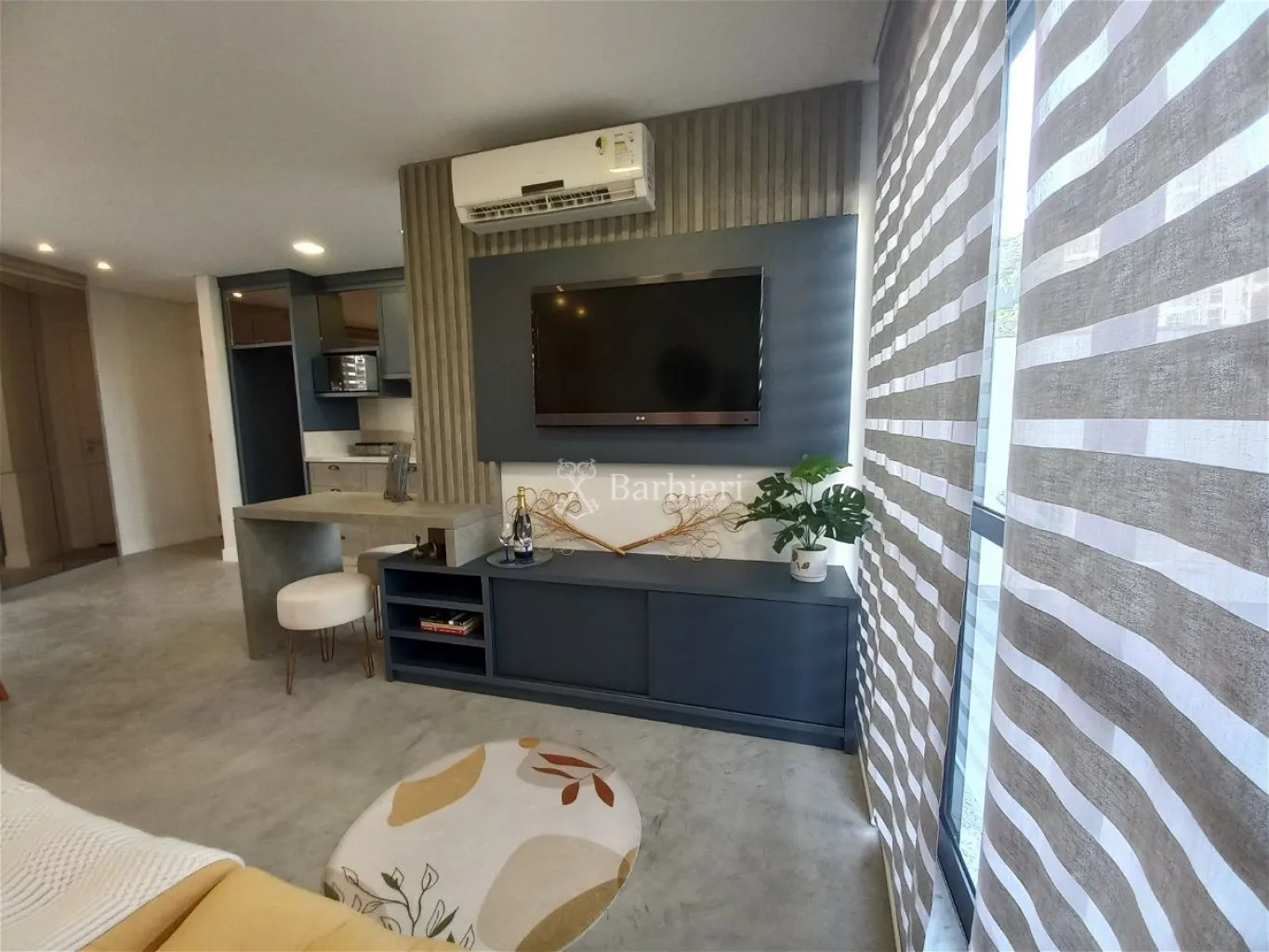 Apartamento mobiliado e decorado tendo com 2 quartos, sendo 1 suíte no bairro Itoupava Seca, Blumenau/SC. — foto 4