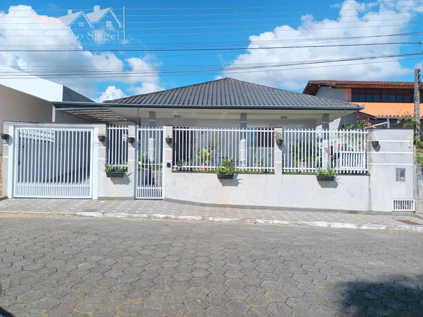 Casa com piscina no Bairro Fortaleza em Blumenau/SC Ref. 1274 - foto 1