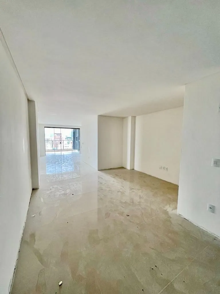 Apartamento com 3 dormitórios à venda no bairro Centro em Itapema/SC — foto 4